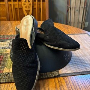 Black Slip-On Women’s Shoes